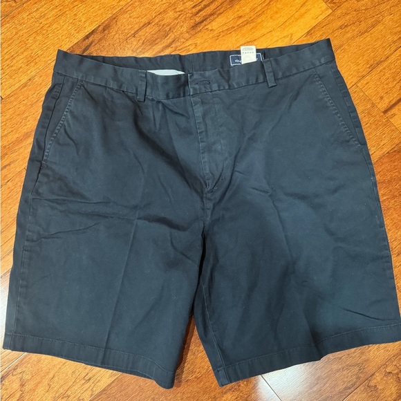 Vineyard Vines Navy Men's Shorts - Picture 1 of 4